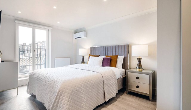 Marble Arch Suite 5-Hosted by Sweetstay