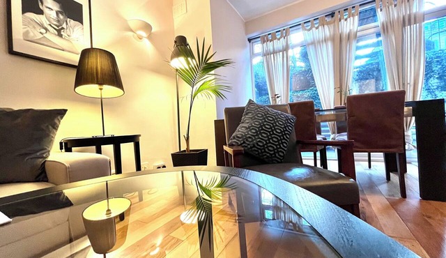 MARVELOUS APARTMENT WITH ACCES TO COMMUNAL GARDENS