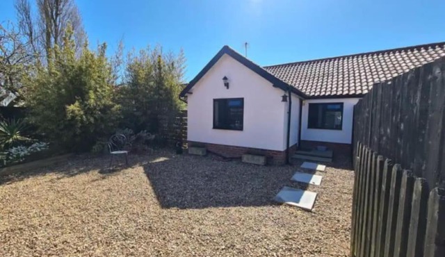 Middle Tree, ideal modern cottage
