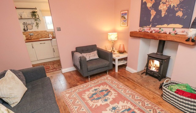 MINER JACK'S, pet friendly, with open fire in Staithes