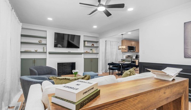 Modern House - Cozy Family Friendly