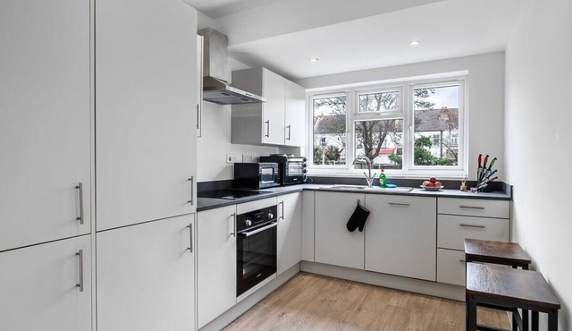 Modern Studio Rooms in Wembley 2 DUP