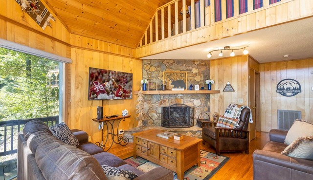 Mountain Cabin with Hot Tub & Lake Access