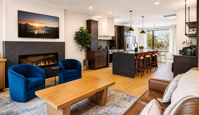 Multi-level home with hot tub and rooftop views
