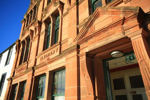 Murray Library Hostel in Anstruther