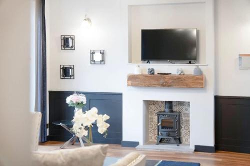 NEW! 2BR in Richard Street