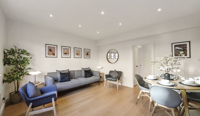 NEW LISTING! Central London stunning apartment
