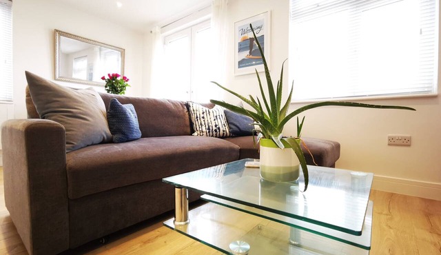 No.2 Horizon - apartment in East Wittering village
