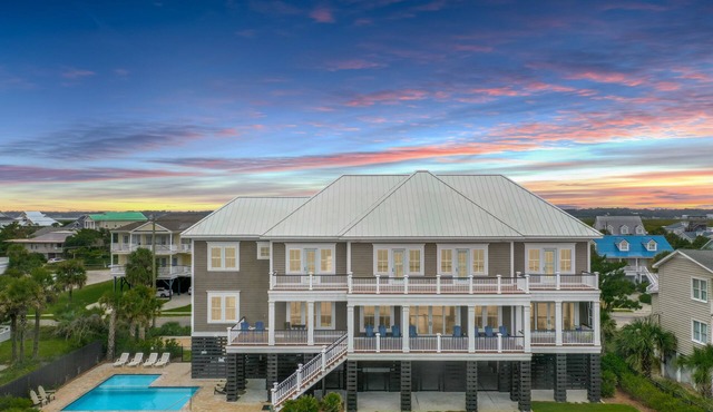 Oasis: 7BR Home w/Private Pool & Stunning Views