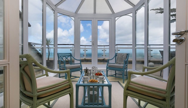 OCEAN GEM, family friendly, country holiday cottage in Carbis Bay