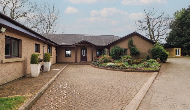 OLD RIGGS PADDOCK, family friendly, with open fire in Penrith