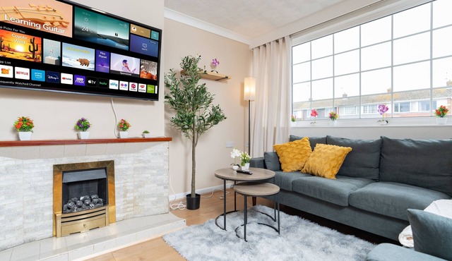 Open Mind Property - Hottub, Sleeps10 & Parking