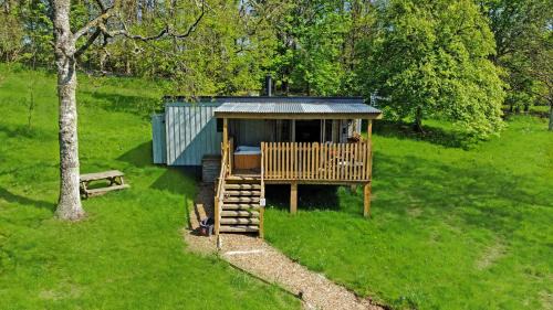 Owls Nest Lodge