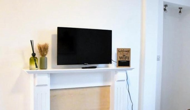 Parking - Sleep 3 - 1 Bedroom - Easy Access