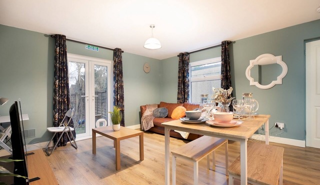 Pass the Keys | Stylish Flat with Free Parking