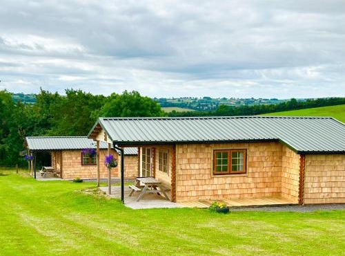 Pastures Green Cabin (Oak Tree Lane)