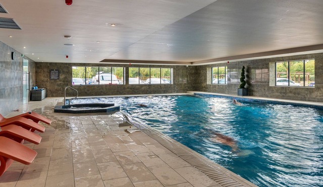 Pembroke Luxury Lodge