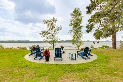 Pet-Friendly Cushing Home w/Dock & Fire Pit in Cushing