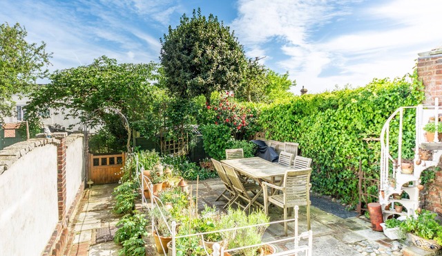 Picturesque cottage in the heart of Arundel