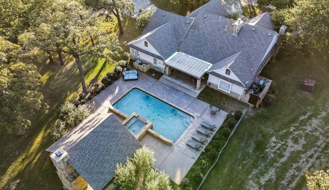 Pilot Point Ranch w/ Private Pool in Pilot Point
