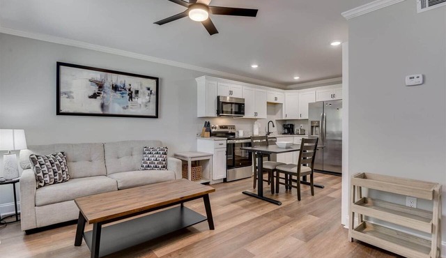 Pines at 5 Corporate Furnished Rentals Suite 210