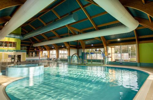 Premium Holiday Home in The New Forest at Hoburne Bashley - Leisure Passes Available to Purchase