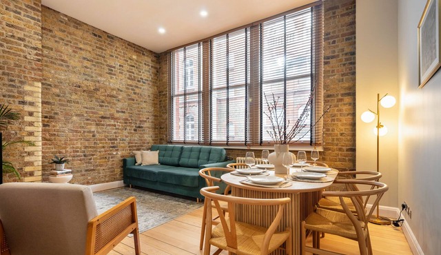 Prime Covent Garden gem with Air-Con