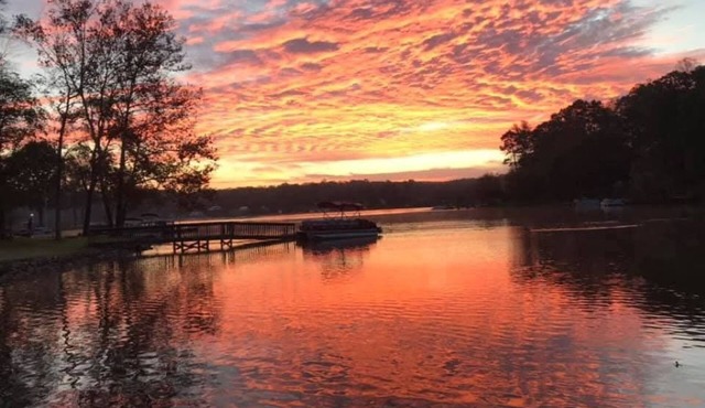 Private and Cozy Lakefront Duplex on High Rock with Dock & Boat Access