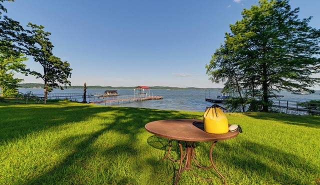 Private Dock w/Boat Lift! Kentucky Lake Escape