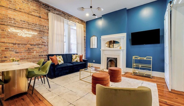 Private Parking/Pets/Historic/Downtown/Bike/walk to Forsyth Park
