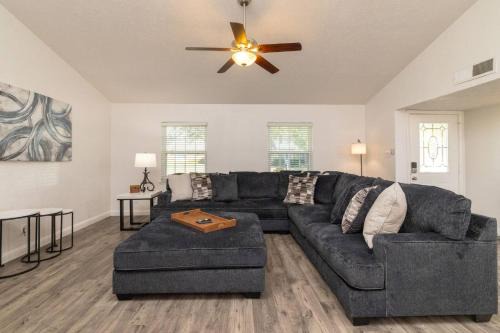 Private Pool - Game Room - Backyard TV - Fenced Yard in Plano