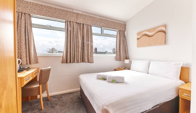 Properties Unique | Dene Rooms Double 33