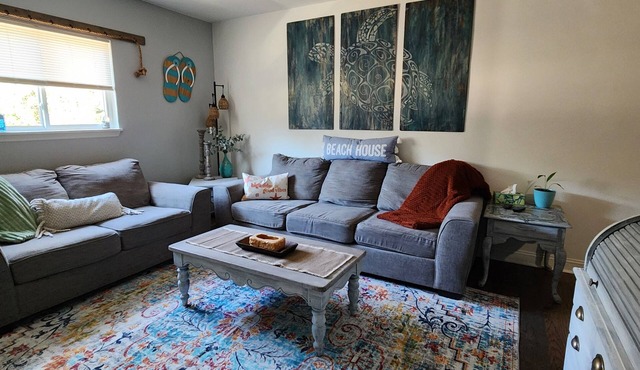 Quiet Homestead Guesthouse Near Charleston in beautiful Ridgeville