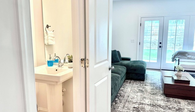 Raleigh Luxe Loft in North Hills