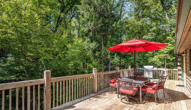 Redbird Ridge - Community lake and river access, fire pit, sleeps 8