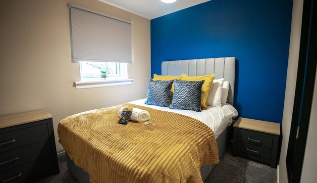 Refreshing Modern Apartment in Coatbridge