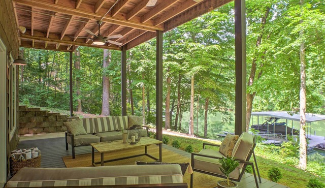 Resort Home on a Secluded Cove - Steps to Lake!
