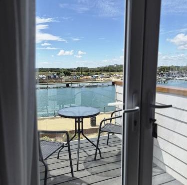 River Breeze BALCONY 2