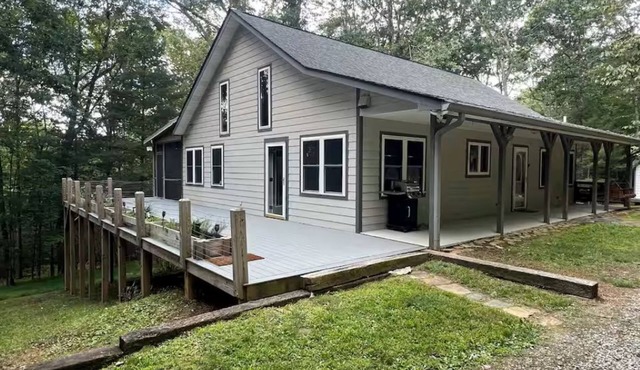 River Breeze Mountain Getaway