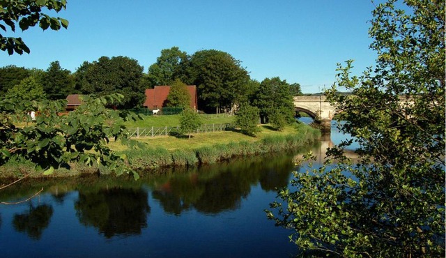 River Edge Lodges
