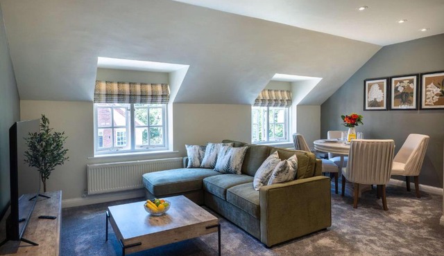 Riverside Congleton Flat, Free Parking, Nr Peaks in Congleton