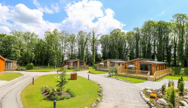 Robin Lodge