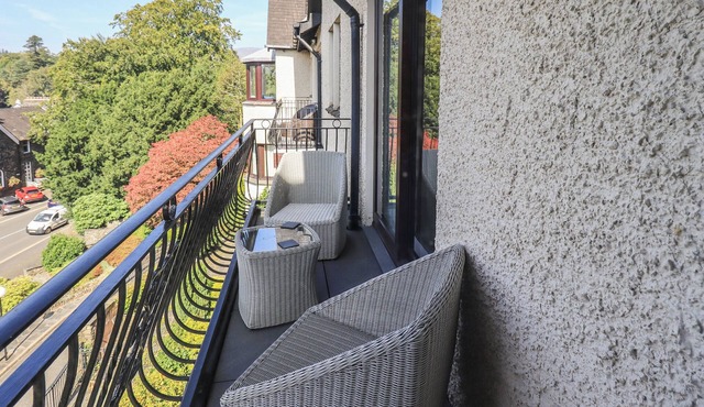 ROMNEY GRANGE, family friendly, luxury holiday cottage in Ambleside
