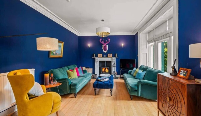 Rosebank House - 6 bedrooms, 8 bathrooms, EV point