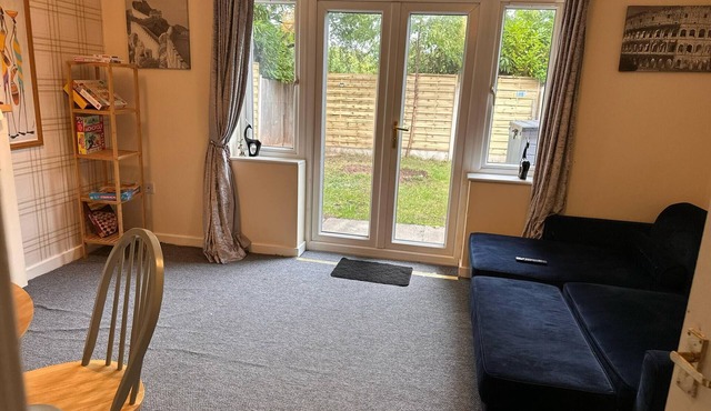 Runcorn cozy 3-bed entire house