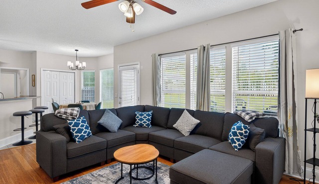 Savannah Oasis: Huge 6BR Home w/Arcade & King Beds Sleep 12, 9 beds, 6 BR, 3 BA