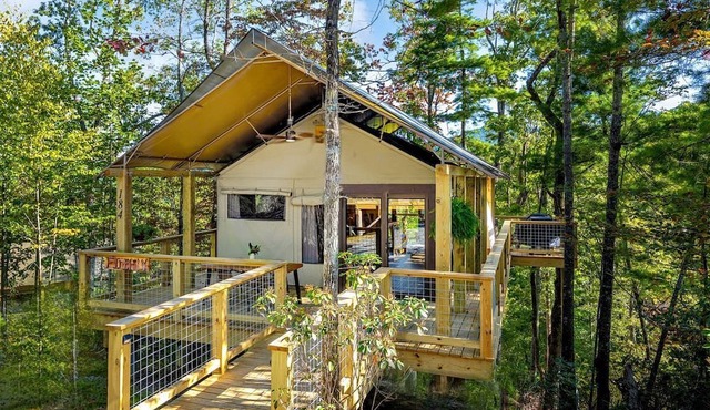 Secluded Glamping Tree Tent with Outdoor Soaking Tub & Private Pizza Oven Near Waterfalls, Zirconia, NC