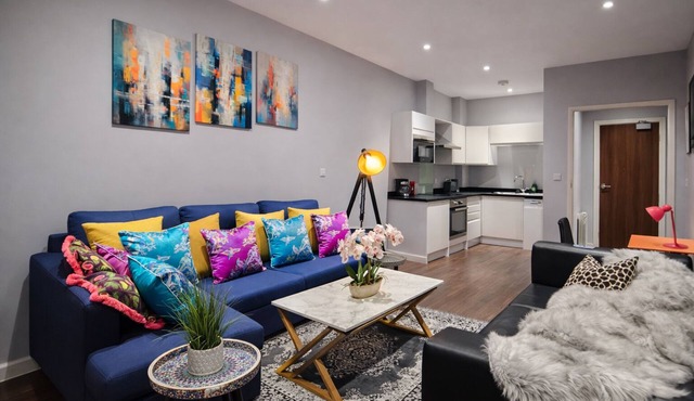 Simple Stays - London Heathrow Luxury Apartment-2nd Floor