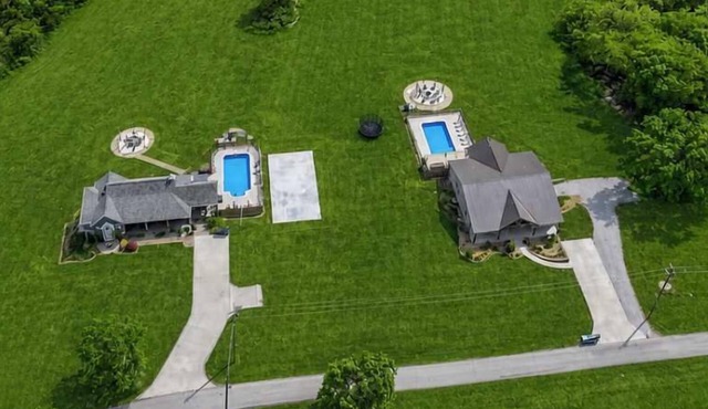 Sleeps 30 | 2 Pools | Pickleball Court | 2 Homes