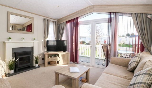 Snape Lodge: A Cozy Retreat in Towyn